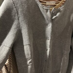 Cardigan m/rillet mønster - Grå