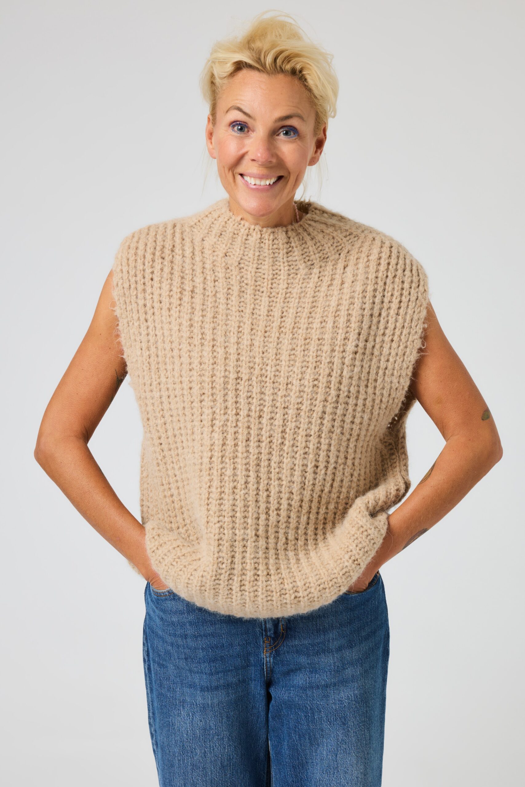 Strik vest - Kaffepause - Sand
