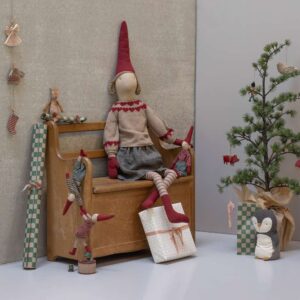 Alternative view of Nisse nr 6 - Pige i strikket sweater m/hjerte